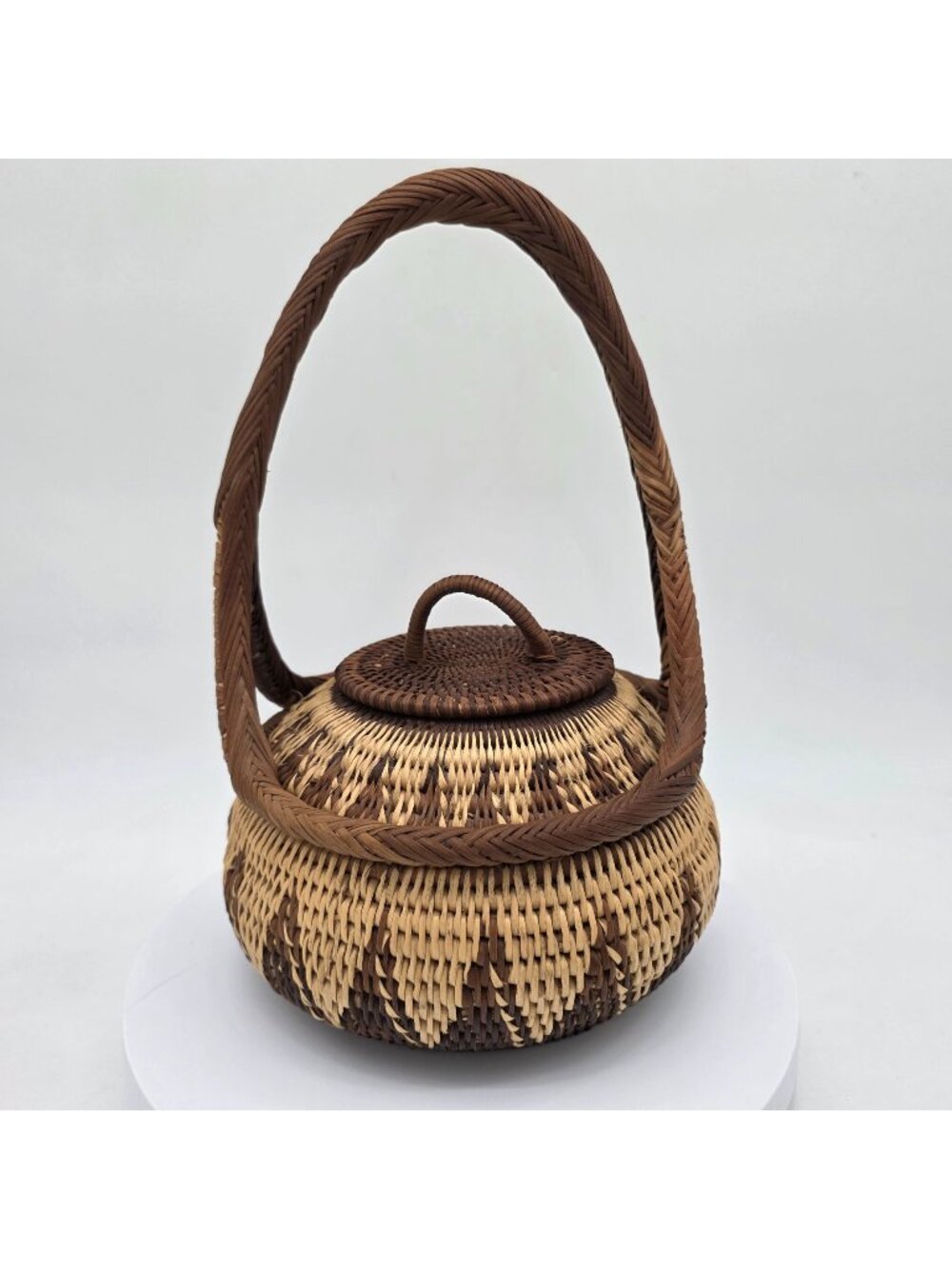 Woven Basket With Handle & Lid Natural Brown & Beige Handmade Decorative Storage